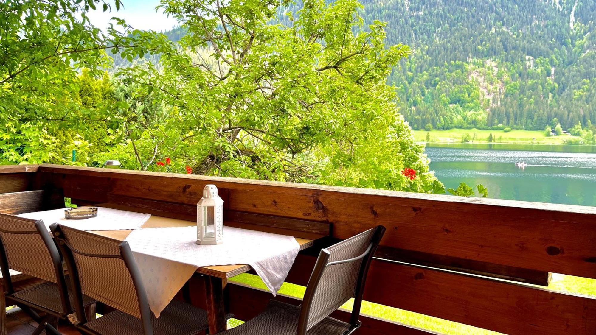 Chalets Zoehrer - Wohnen Am Wasser Weissensee Eksteriør bilde