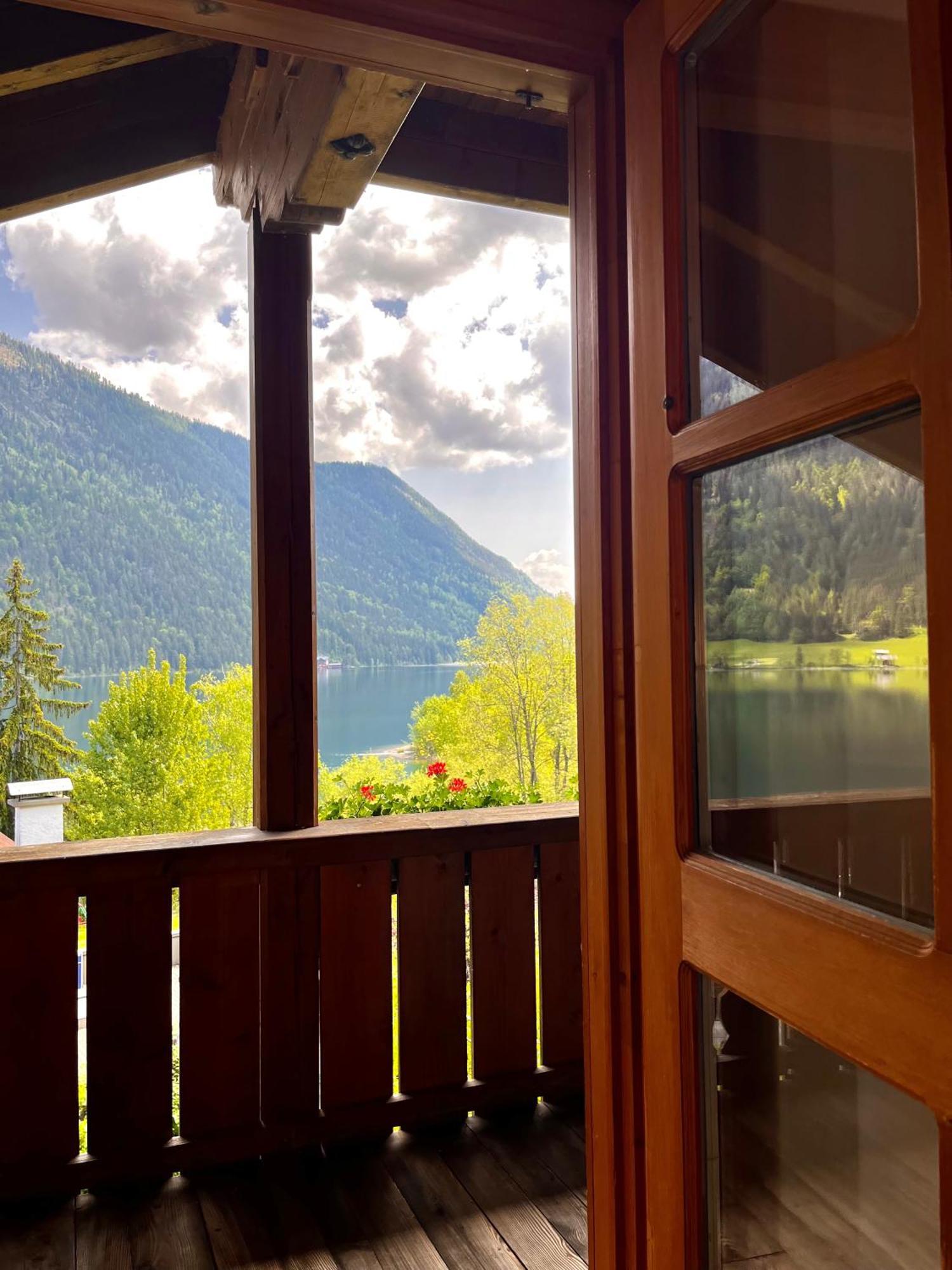 Chalets Zoehrer - Wohnen Am Wasser Weissensee Eksteriør bilde