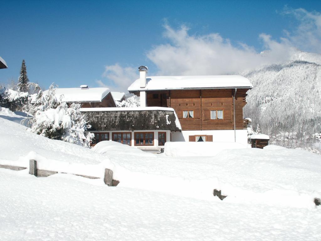 Chalets Zoehrer - Wohnen Am Wasser Weissensee Eksteriør bilde