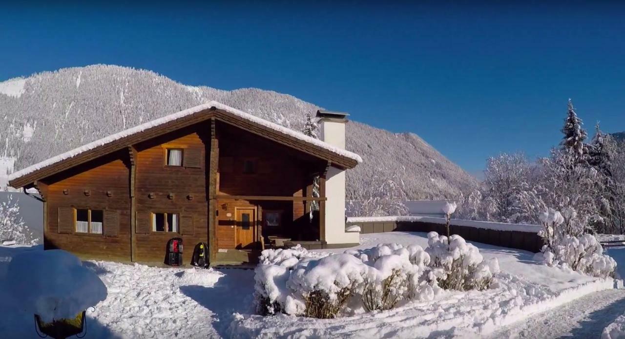 Chalets Zoehrer - Wohnen Am Wasser Weissensee Eksteriør bilde